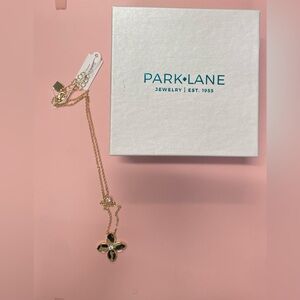 Park Lane Gold Chain with Black and Gold Flower Pendant